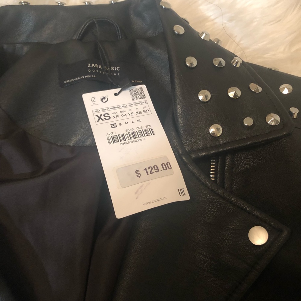 jacket - Picture 3 of 4